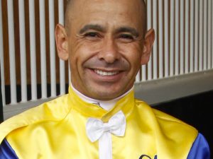 Jockey Mike Smith guided Danzing Candy to a wire-to-wire score in the San Felipe.