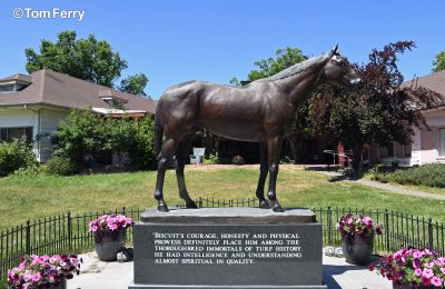 Seabiscuit's Statue sits in front of the one-time home to the Howards (photo by Tom Ferry).